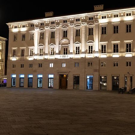 Grand Hotel Duchi D'Aosta Apartments Триест Екстериор снимка