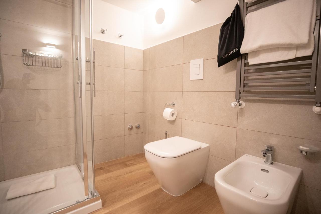 Grand Hotel Duchi D'Aosta Apartments Триест Екстериор снимка