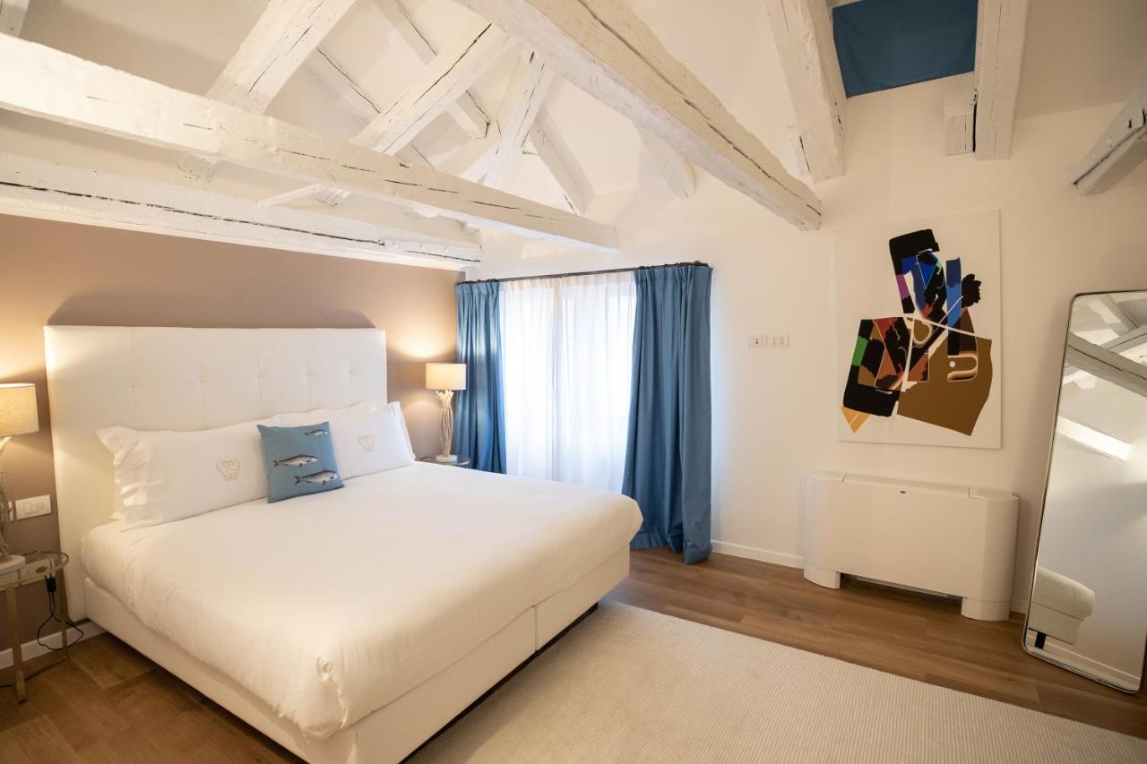 Grand Hotel Duchi D'Aosta Apartments Триест Екстериор снимка